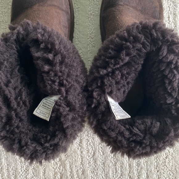 UGG Classic Short II Boot Chocolate - Picture 8 of 10